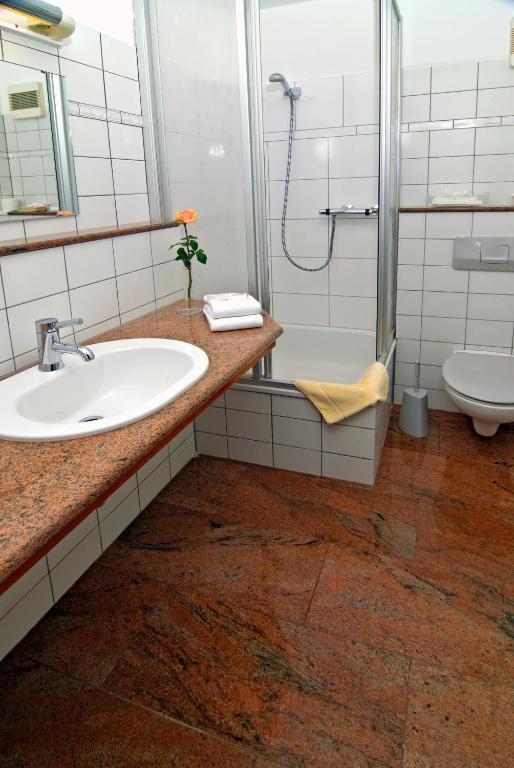 Hotel Am Schwan Дюссельдорф Номер фото